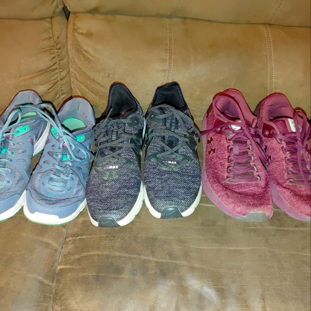 Bundle of women's size 8.5 tennis shoes